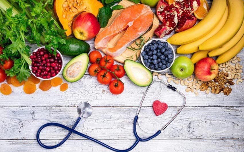 Uống 2 - 3 tách cà phê hoặc trà mỗi ngày có thể giảm nguy cơ đột quỵ và bệnh tim