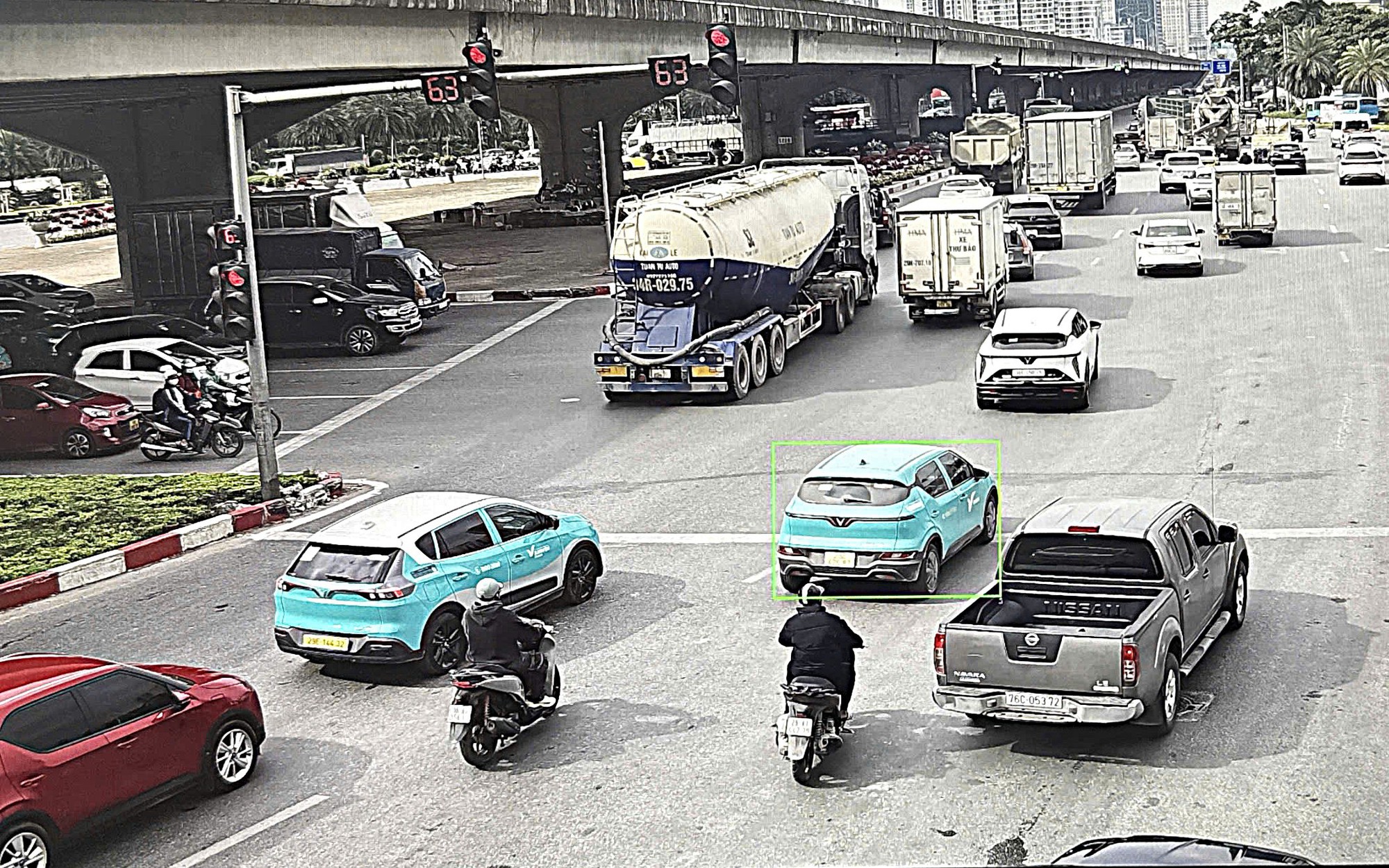 Hà Nội: Danh sách hơn 2000 phương tiện bị phạt nguội qua camera AI từ 1 đến 10/1/2026