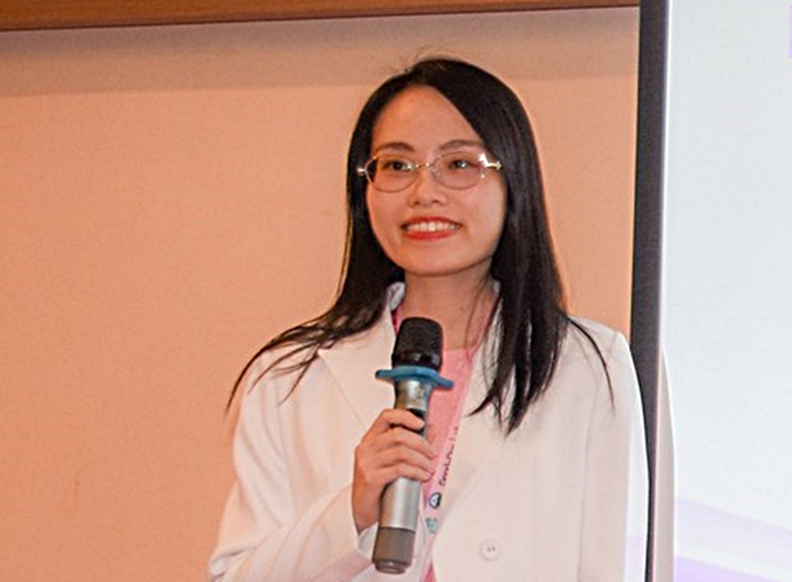 Vì sao vẫn nám dù bôi kem chống nắng?- Ảnh 1.