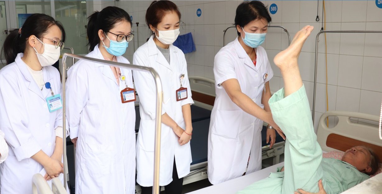 Thí sinh cần chuẩn bị gì khi theo đuổi khối ngành Sức khỏe năm 2026?- Ảnh 1.