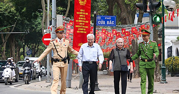 Hà Nội bảo đảm giao thông thông suốt, an toàn, an ninh trật tự tại hơn 4.000 khu vực bỏ phiếu