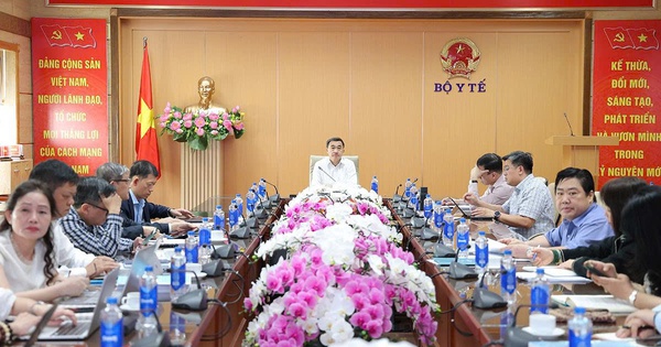 Bộ Y tế đề xuất tiếp tục cắt giảm thủ tục hành chính về khám chữa bệnh