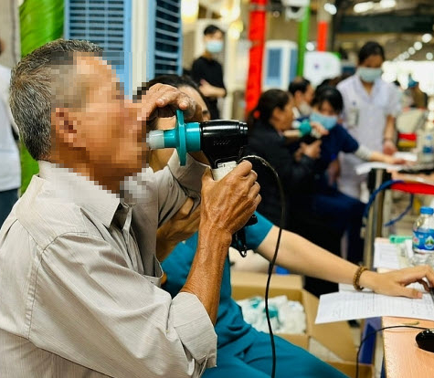 Bộ Y tế đề xuất mở điểm chăm sóc người cao tuổi ban ngày tại cộng đồng đặt ở nhà văn hóa, tổ dân phố- Ảnh 2. Bộ Y tế đề xuất mở điểm chăm sóc người cao tuổi ban ngày tại cộng đồng đặt ở nhà văn hóa, tổ dân phố- Ảnh 2.