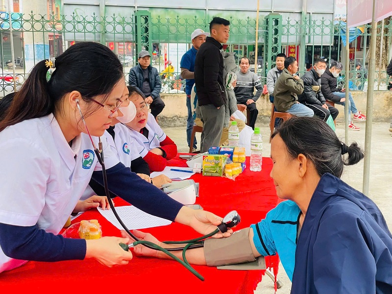 Hỗ trợ gần 897 tỷ đồng cho người nghèo từ phong trào “Tết Nhân ái” 2026- Ảnh 2. Hỗ trợ gần 897 tỷ đồng cho người nghèo từ phong trào “Tết Nhân ái” 2026- Ảnh 2.