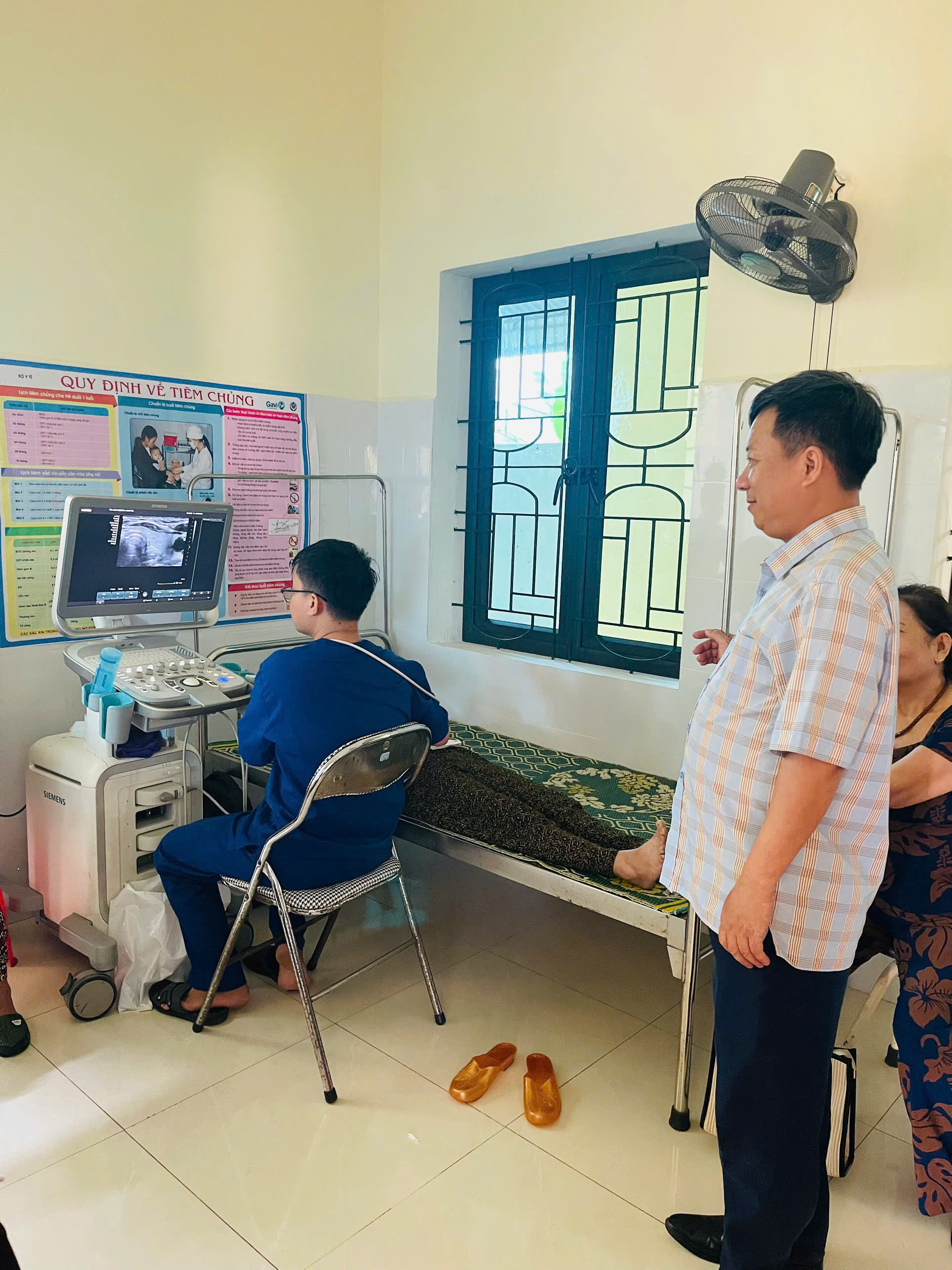 Hai chiến dịch y tế đồng loạt về cơ sở, phát hiện sớm nhiều bệnh lý trong cộng đồng- Ảnh 2. Hai chiến dịch y tế đồng loạt về cơ sở, phát hiện sớm nhiều bệnh lý trong cộng đồng- Ảnh 2.