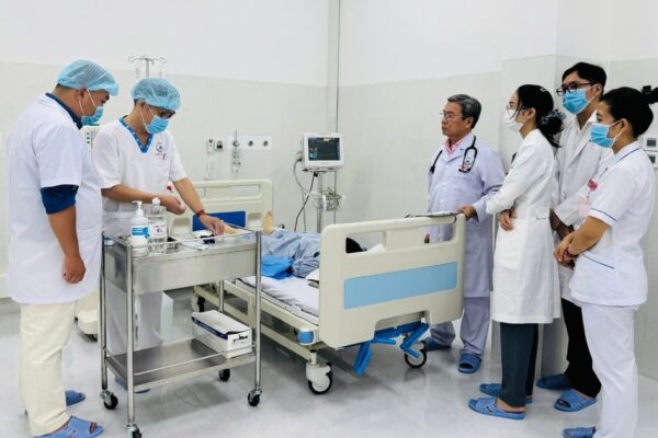 Người bệnh suy thận ở Côn Đảo đã có thể chạy thận ngay tại đảo