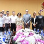 Thứ trưởng Nguyễn Thị Liên Hương tiếp, làm việc với đoàn công tác Nhóm phụ trách Quốc gia của Quỹ Toàn cầu