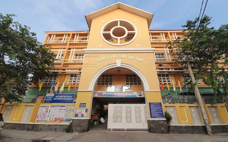 TPHCM: 25 ca nghi ngộ độc thực phẩm tại Trường tiểu học Đặng Thùy Trâm, có ca sốc, co giật