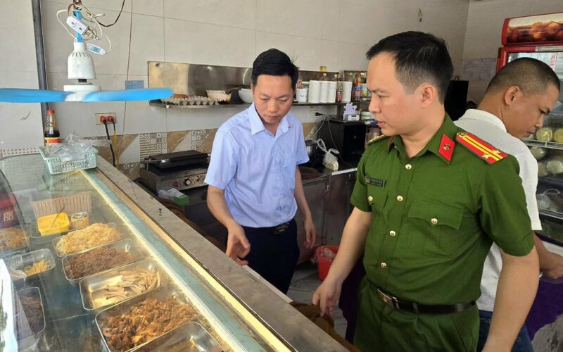 Phát hiện kiến trên khay chế biến bánh mỳ: Đoàn liên ngành tỉnh Nghệ An kiên quyết xử lý sai phạm