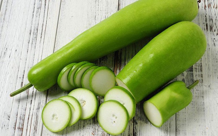 Thường xuyên ăn quả bầu cần chú ý lợi ích và hạn chế gì?