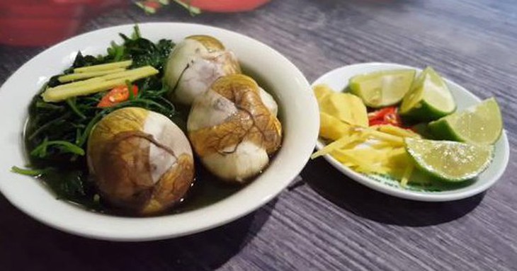 8 món cực ngon từ trứng vịt lộn có thể bạn chưa biết