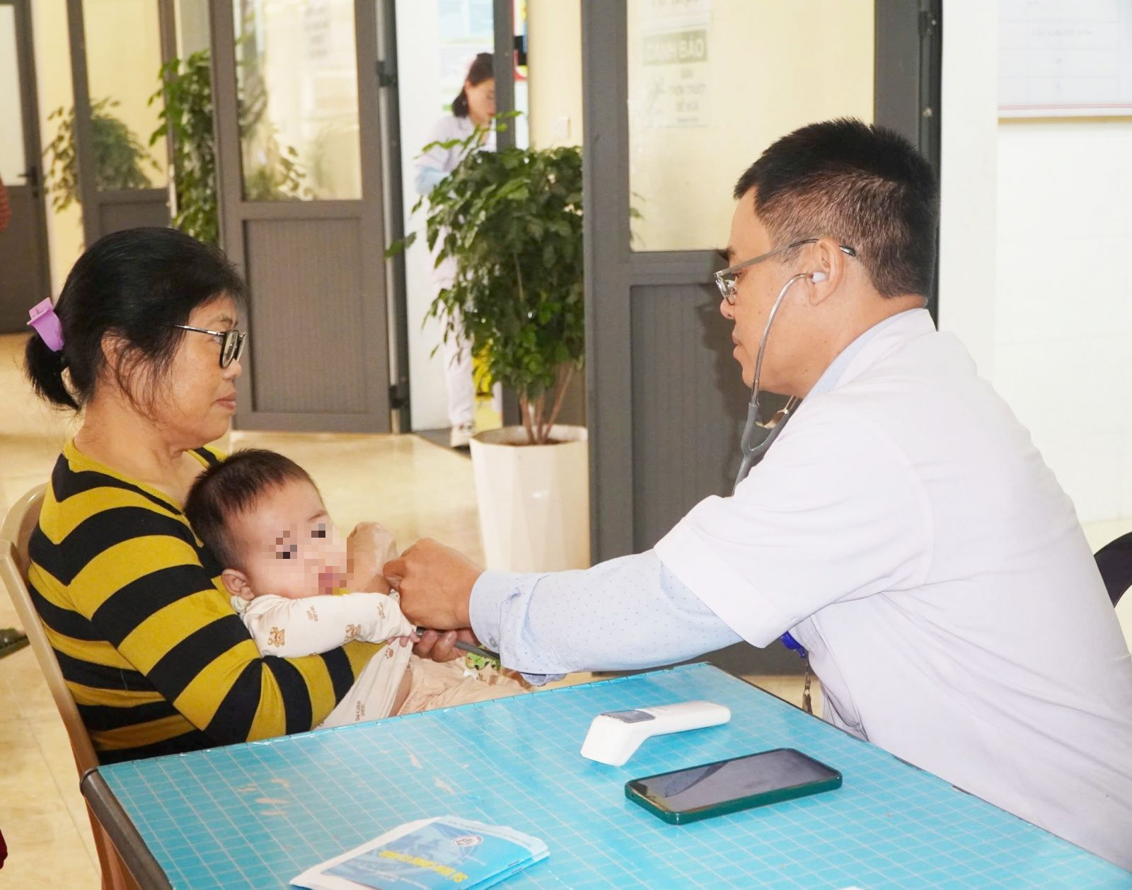 Hà Tĩnh giữ vững 'lá chắn miễn dịch' từ những mũi tiêm- Ảnh 2.