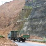 Sạt lở tại đường dẫn cao tốc La Sơn – Hòa Liên, bao giờ khắc phục?