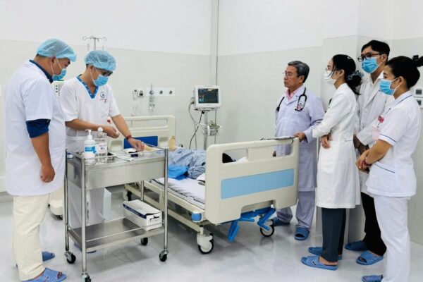 Người bệnh suy thận ở Côn Đảo đã có thể chạy thận ngay tại đảo