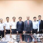 Thứ trưởng Nguyễn Tri Thức tiếp, làm việc với Đại sứ Đặc mệnh toàn quyền nước Cộng hòa Cuba tại Việt Nam