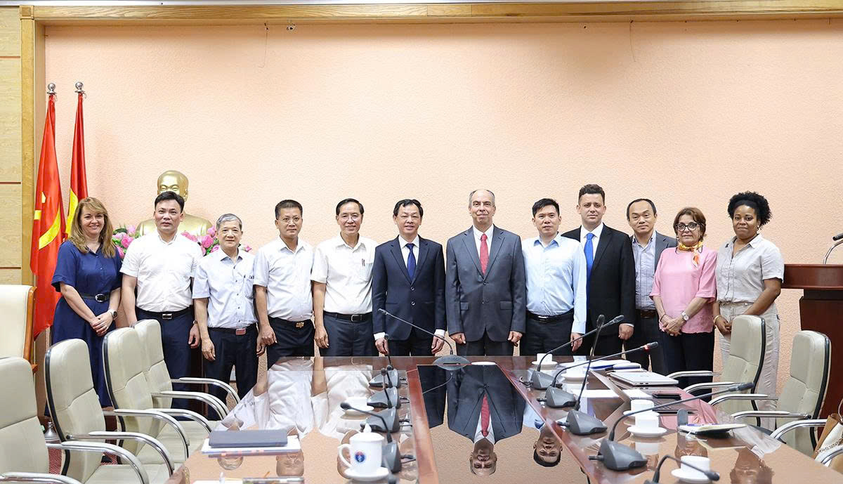 Thứ trưởng Nguyễn Tri Thức tiếp, làm việc với Đại sứ Đặc mệnh toàn quyền nước Cộng hòa Cuba tại Việt Nam- Ảnh 4.