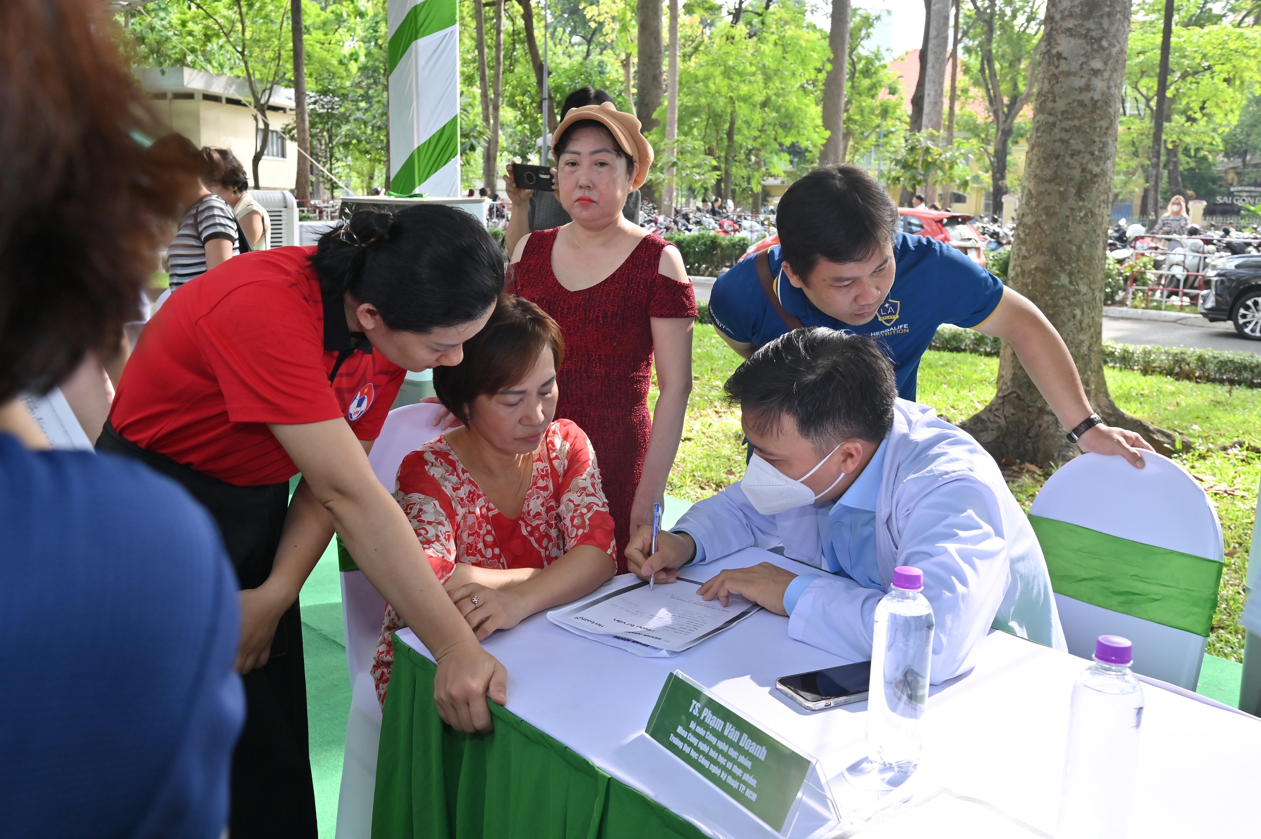 dsc1632-17798550104931221381697 Herbalife Việt Nam bền bỉ đồng hành cùng Ngày Dinh dưỡng cộng đồng Việt Nam Lần 6- Ảnh 7.