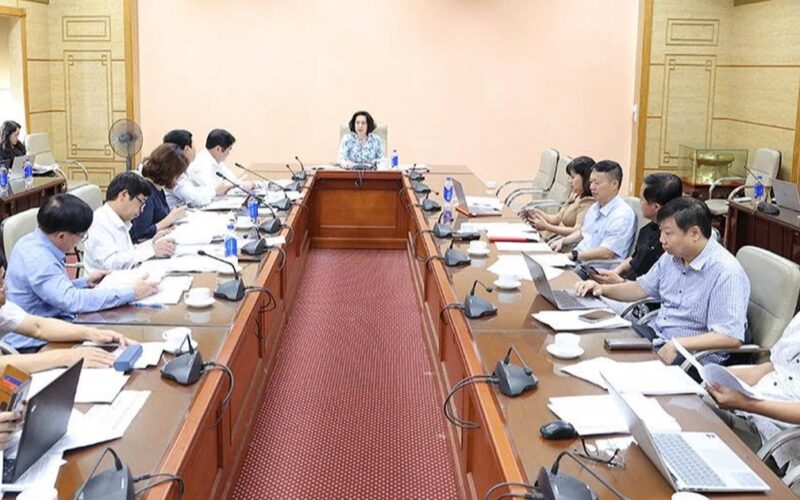 Tăng tính khả thi cho Luật Phòng bệnh bằng quy định báo cáo đồng bộ, đẩy mạnh chuyển đổi số trong giám sát dịch