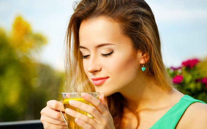 Bí quyết uống trà giúp đốt cháy calo và giảm cân nhanh hơn