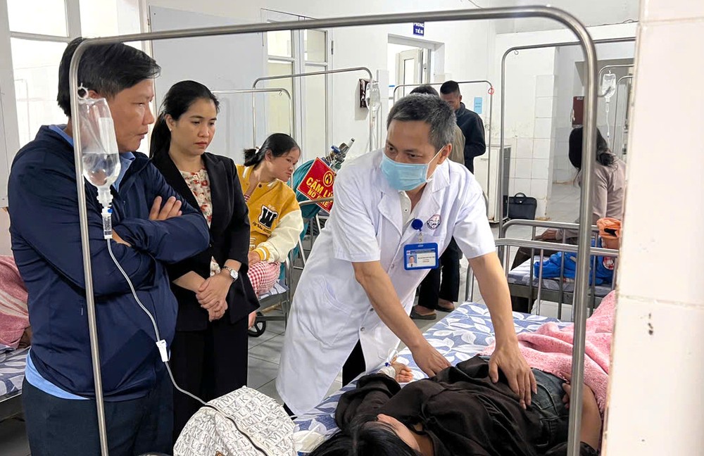 Bộ Y tế vào cuộc vụ 64 người ở Quảng Trị nghi ngộ độc thực phẩm sau ăn bánh mì- Ảnh 1.