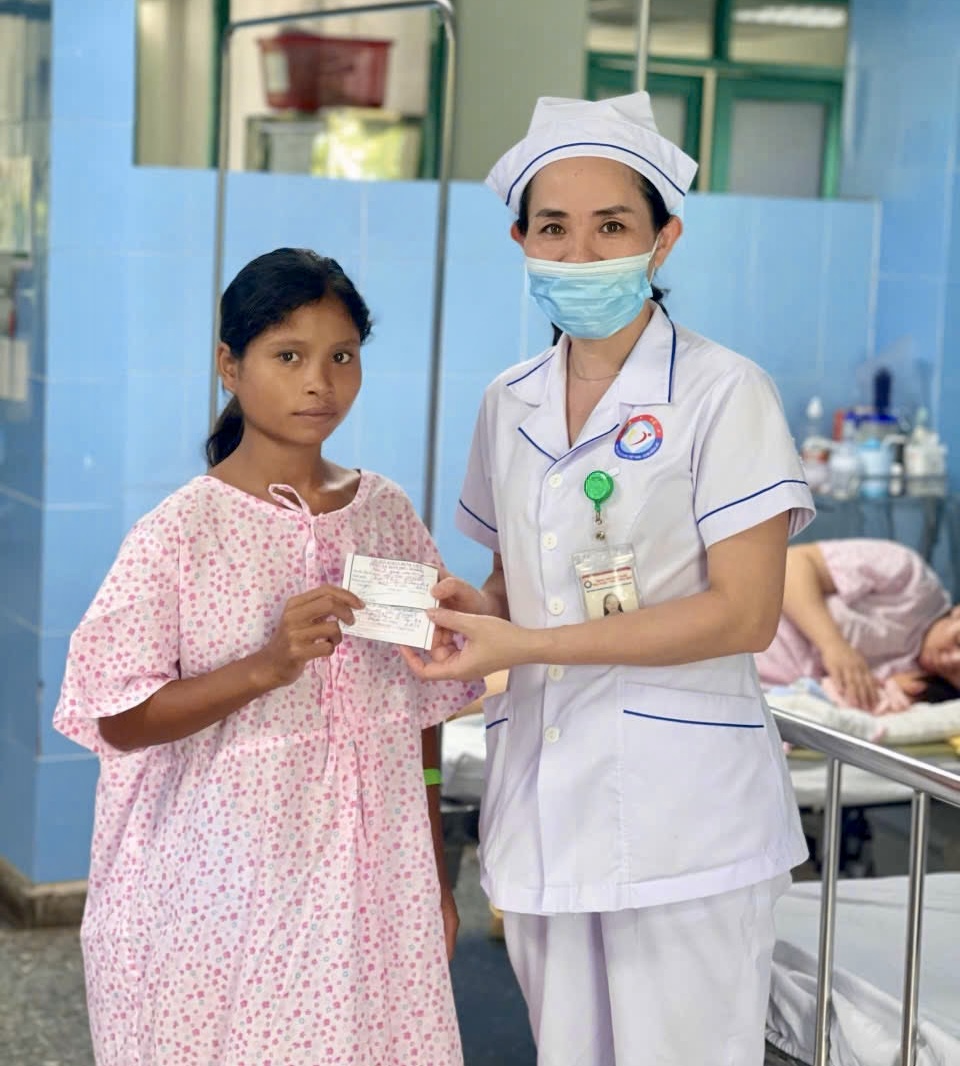 Chuyện của những người đón 'thiên thần'- Ảnh 3.