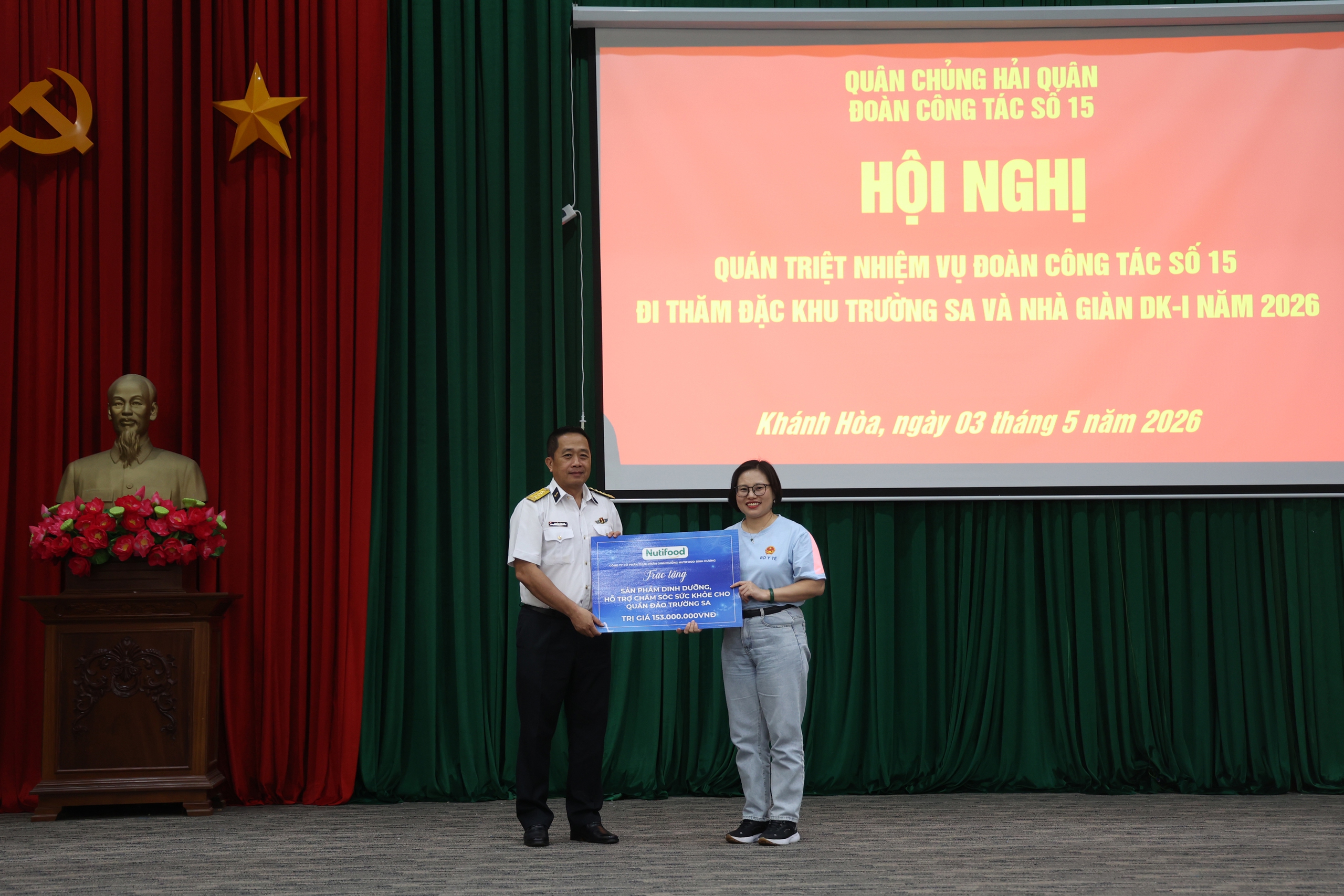 Đoàn Đại biểu Bộ Y tế sẵn sàng lên đường thăm cán bộ, chiến sĩ, nhân dân Trường Sa và nhà giàn DK1- Ảnh 11.