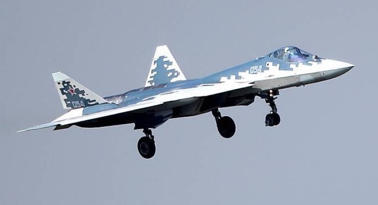 Tiêm kích Su-57 Nga thiệt hại ra sao sau đòn đánh 1.700 km từ Ukraine?- Ảnh 1.
