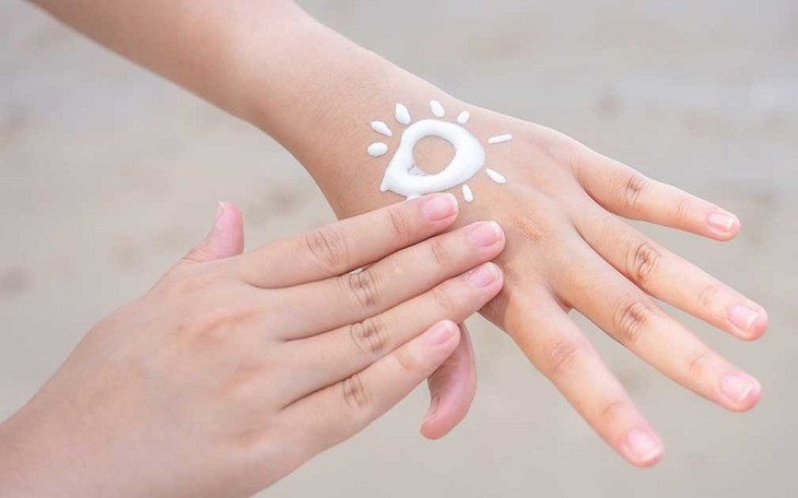 BV Thẩm mỹ Khơ Thị bị phạt nặng, buộc tiêu hủy, đưa mỹ phẩm vi phạm ra khỏi lãnh thổ Việt Nam- Ảnh 4.