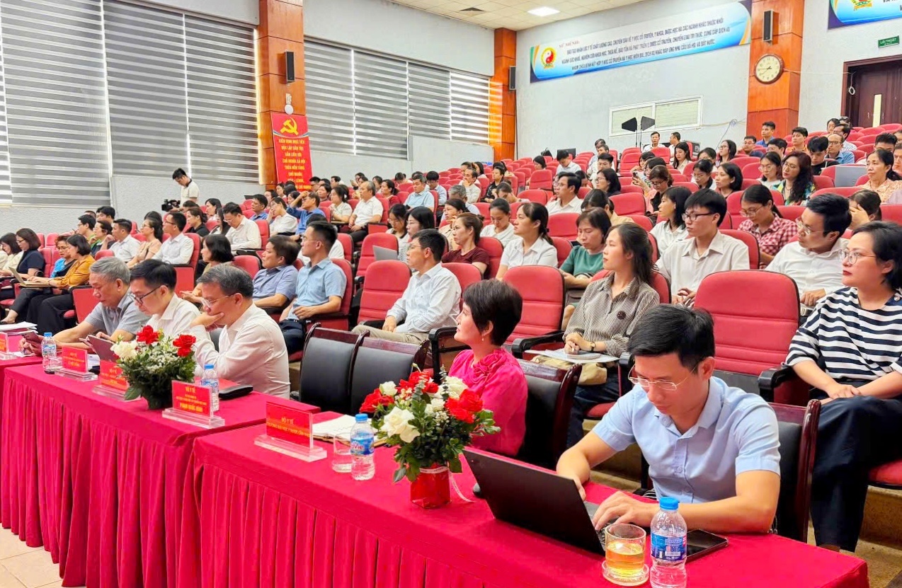 ydtc-1778866361374827786684 Tháo gỡ điểm nghẽn chính sách, thúc đẩy phát triển dược cổ truyền theo hướng hiện đại và bền vững- Ảnh 2.
