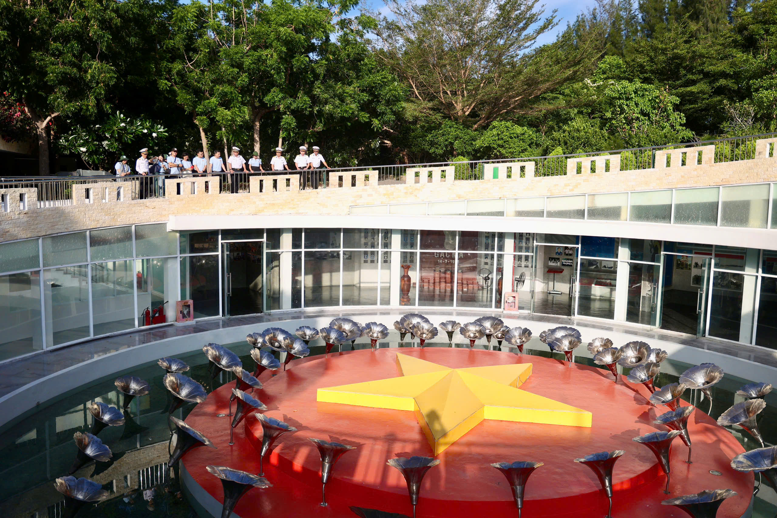 Đoàn Đại biểu Bộ Y tế sẵn sàng lên đường thăm cán bộ, chiến sĩ, nhân dân Trường Sa và nhà giàn DK1- Ảnh 13.