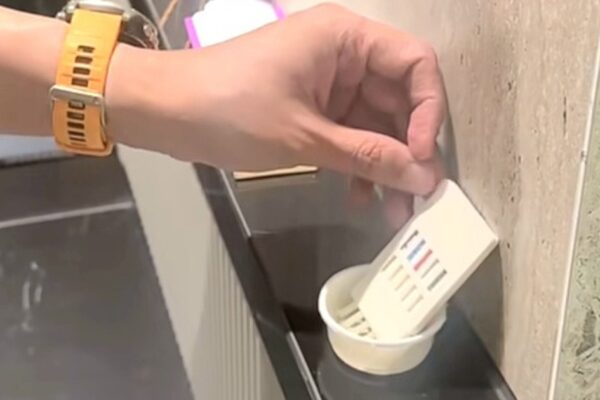 Bác sĩ nói gì về việc người nổi tiếng tự test nhanh ma túy để chứng minh trong sạch?