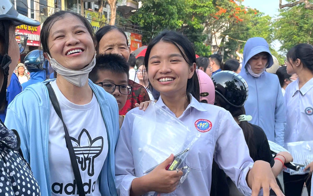 Môn thi đầu tiên vào lớp 10 ở Hải Phòng: Gần 500 thí sinh vắng mặt- Ảnh 2.
