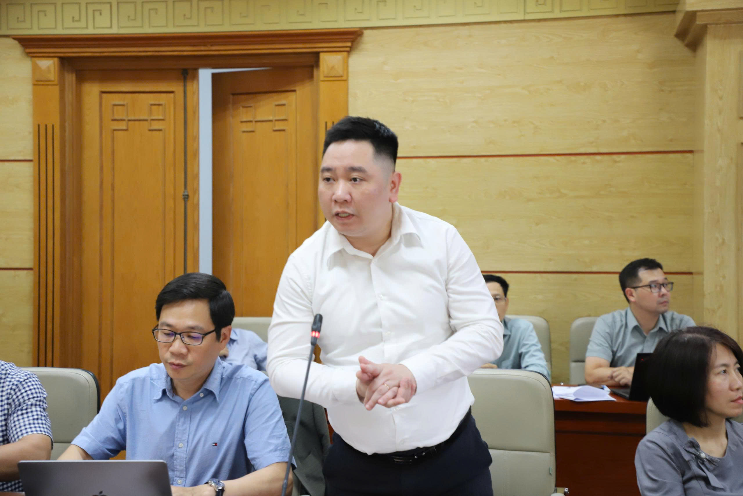 Thứ trưởng Nguyễn Tri Thức: Dữ liệu sức khỏe là nền tảng của chuyển đổi số y tế- Ảnh 7.