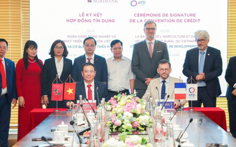 Agribank ký kết Hợp đồng tín dụng Hạn mức tài chính khí hậu với Cơ quan Phát triển Pháp