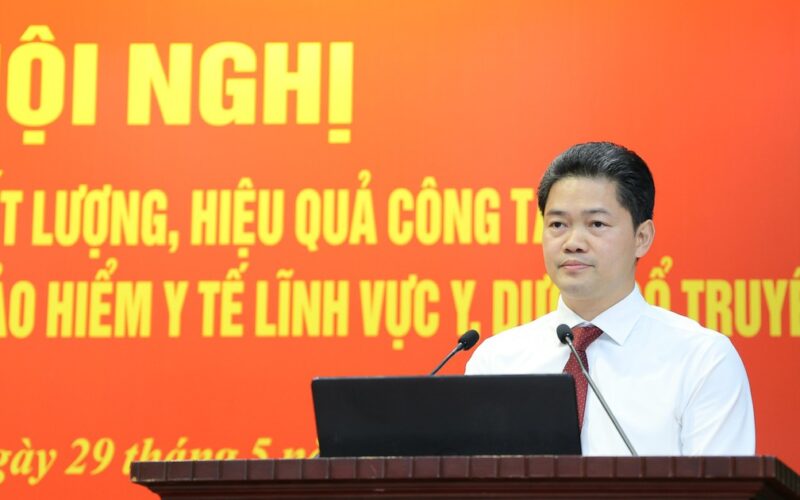 Đề xuất đổi mới chính sách BHYT để nâng tỷ trọng chi cho thuốc y học cổ truyền