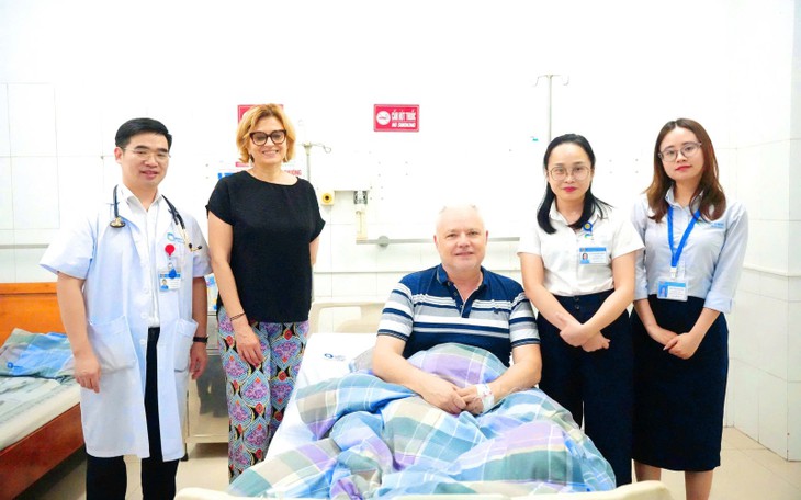 Cấp cứu bệnh nhân sốc nhiệt nguy kịch do nắng nóng- Ảnh 2.