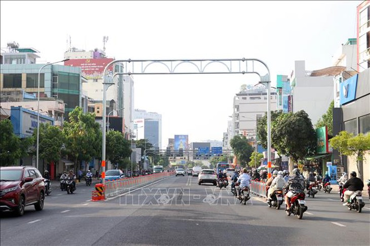 TP Hồ Chí Minh: Thử nghiệm phân luồng đảo chiều trên đường Cộng Hòa