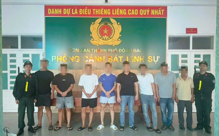 Triệt phá đường dây cá độ bóng đá trên website "Bong88", bắt giữ 12 đối tượng