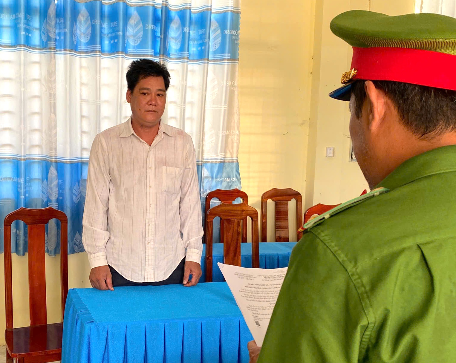 Khởi tố chủ cơ sở 'Văn Quý 7777' dùng ngô, đậu nành sản xuất cà phê giả- Ảnh 1.