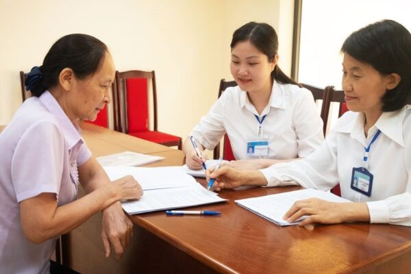 Cán bộ y tế tham gia tiếp công dân được hưởng chế độ bồi dưỡng từ 1/7