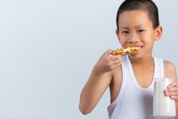 Bữa sáng lành mạnh: ‘Chìa khóa vàng’ cho sức khỏe và trí tuệ của học sinh