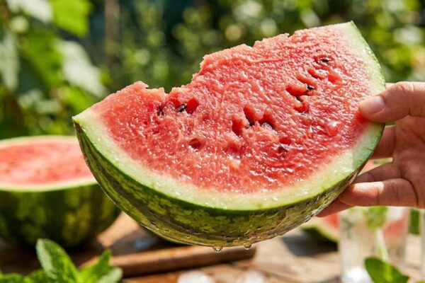 10 lý do nên ăn nhiều dưa hấu hơn trong mùa hè
