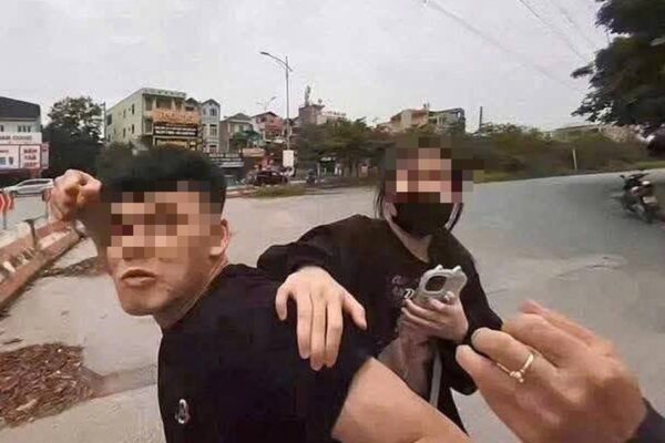 Nam thanh niên đấm CSGT khi bị kiểm tra nồng độ cồn