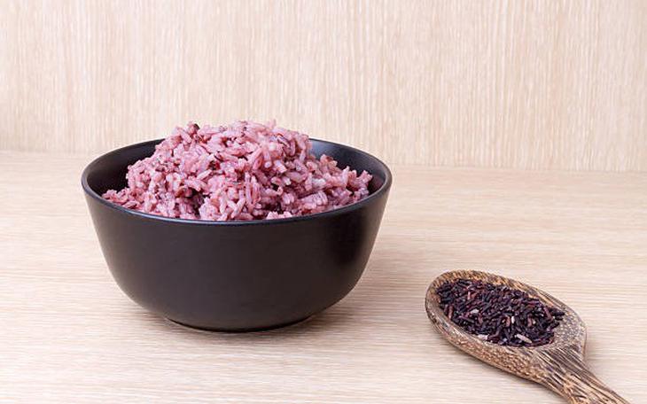 Điều gì xảy ra với đường huyết khi ăn gạo lứt?
