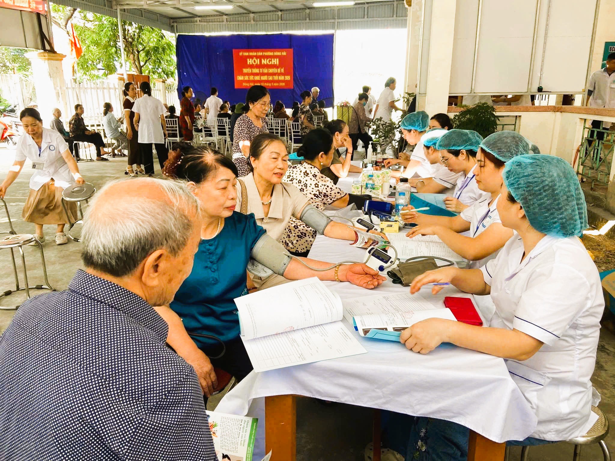 Hải Phòng: Người dân sẽ được khám sức khỏe miễn phí ít nhất mỗi năm một lần- Ảnh 1.