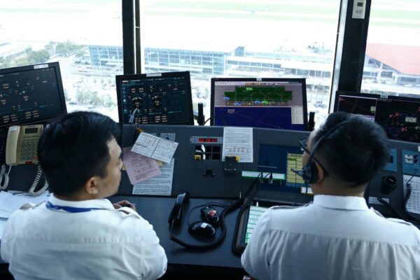 Vì sao sân bay Nội Bài, Tân Sơn Nhất, Đà Nẵng phải phát bản tin khí tượng 3 giờ/lần từ 1/6?