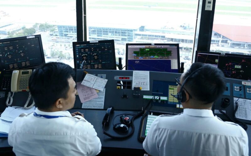 Vì sao sân bay Nội Bài, Tân Sơn Nhất, Đà Nẵng phải phát bản tin khí tượng 3 giờ/lần từ 1/6?