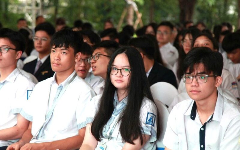 Khoảng trống dinh dưỡng ở tuổi vị thành niên khi cha mẹ bỏ quên giai đoạn vàng cuối cùng