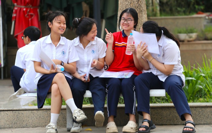 Sau kỳ thi lớp 10, bao giờ thí sinh biết điểm thi và điểm chuẩn?