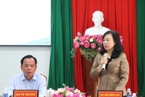 Bộ trưởng Bộ Y tế: Phân cấp càng mạnh, y tế cơ sở càng phải vững